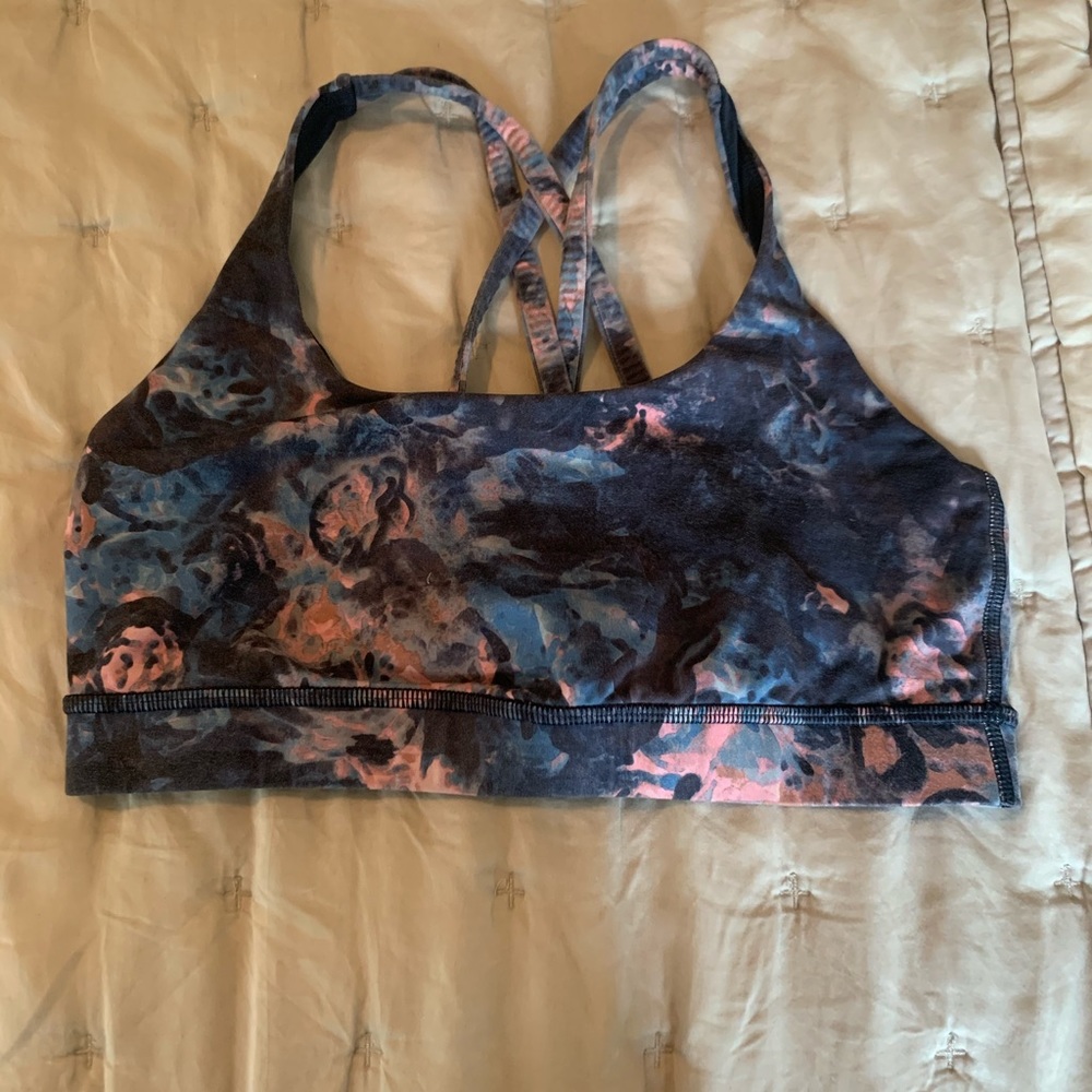 Lululemon bra size 6